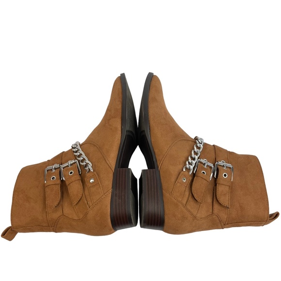 Metropolitan View Bootie With Chain - Picture 4 of 8